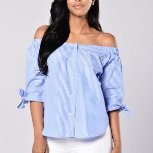 Open shoulder top