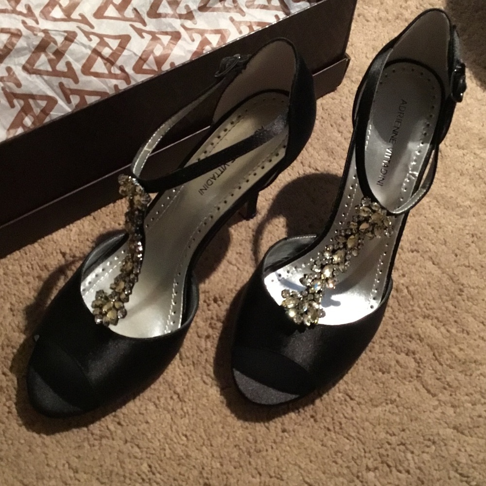 Adrienne Vittadini heels (NEVER WORN)