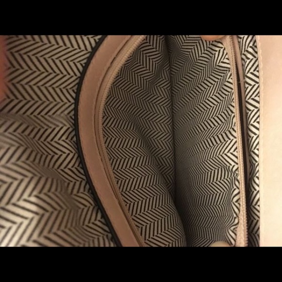 Steve Madden - Picture 2 of 4