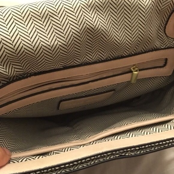 Steve Madden - Picture 3 of 4