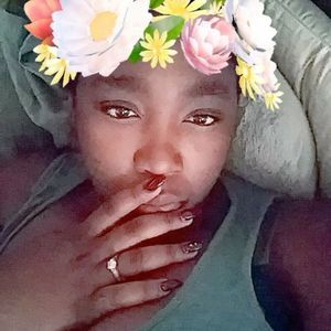 Meet your Posher, Laresha