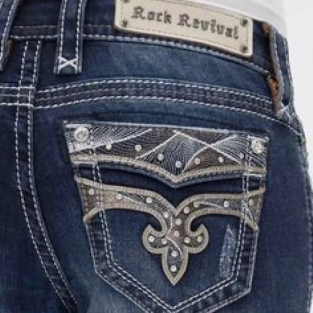 Rock Revival Sapphire