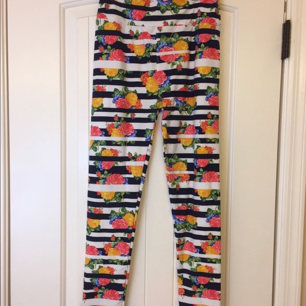Lularoe RARE UNICORN OS Navy Stripe Julia Leggings