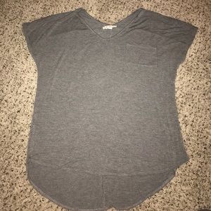 Basic grey tee