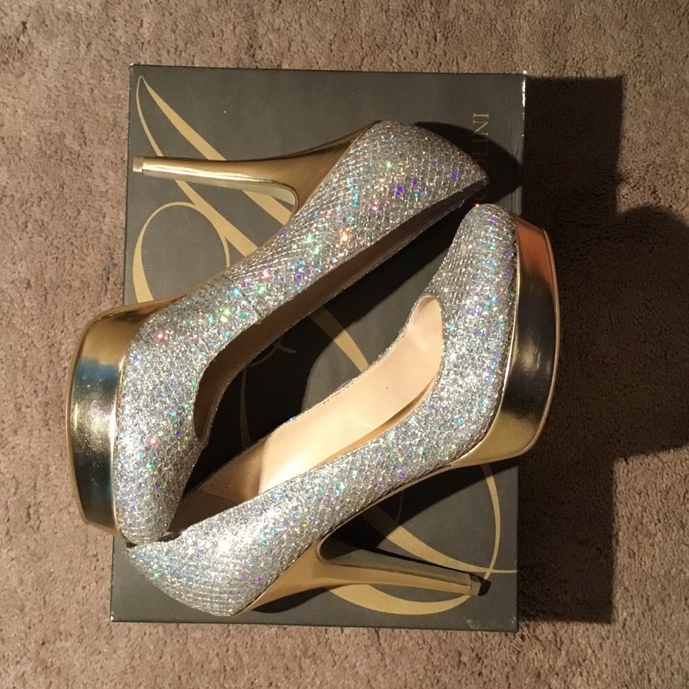 Enzo Angiolini Heels (NEVER WORN)