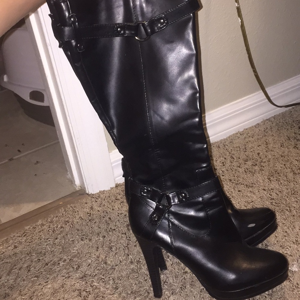 Black high heel boot