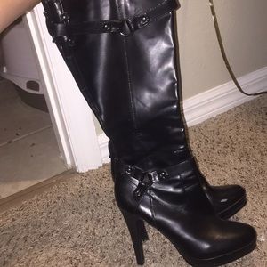 Black high heel boot
