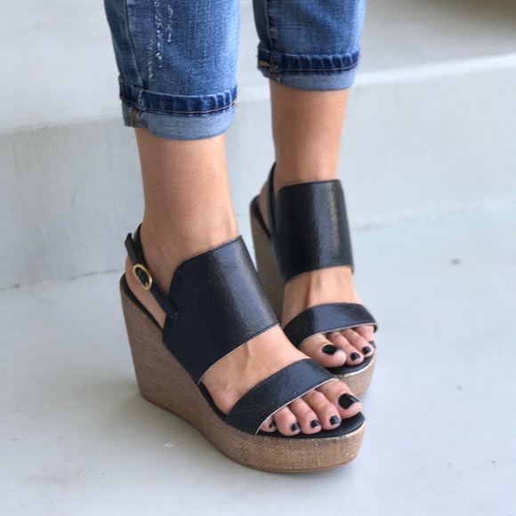 NIB Made in Italy Light Open Toe Wide Band Wedge - Picture 5 of 7