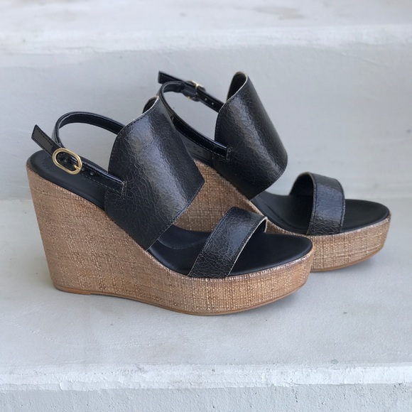 NIB Made in Italy Light Open Toe Wide Band Wedge - Picture 6 of 7