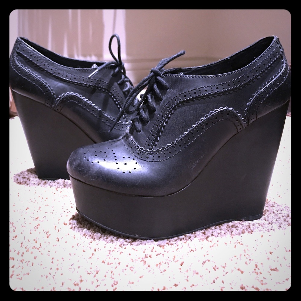 Steve Madden 'Parrdon' Oxford Lace-Up Wedges