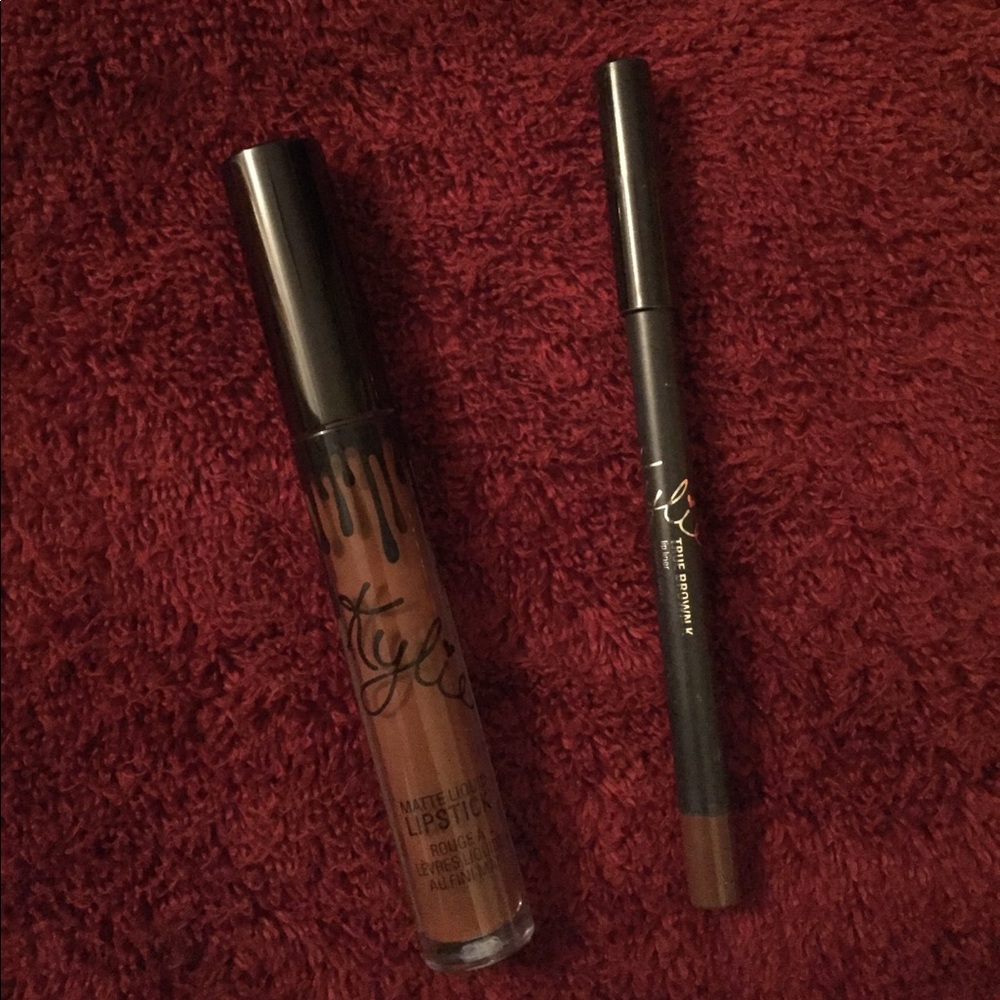 Kylie Cosmetics Lipkit in 'True Brown K'