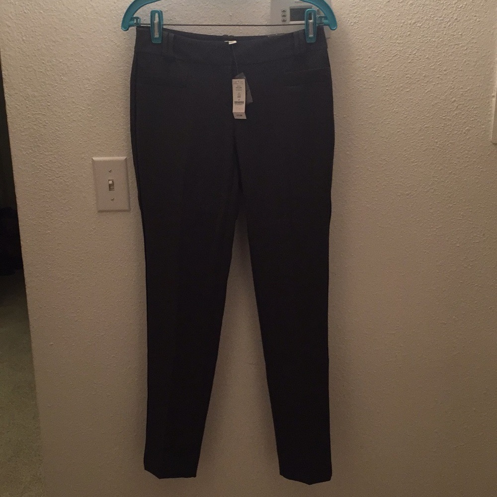 Women's tapered leg trouser pants