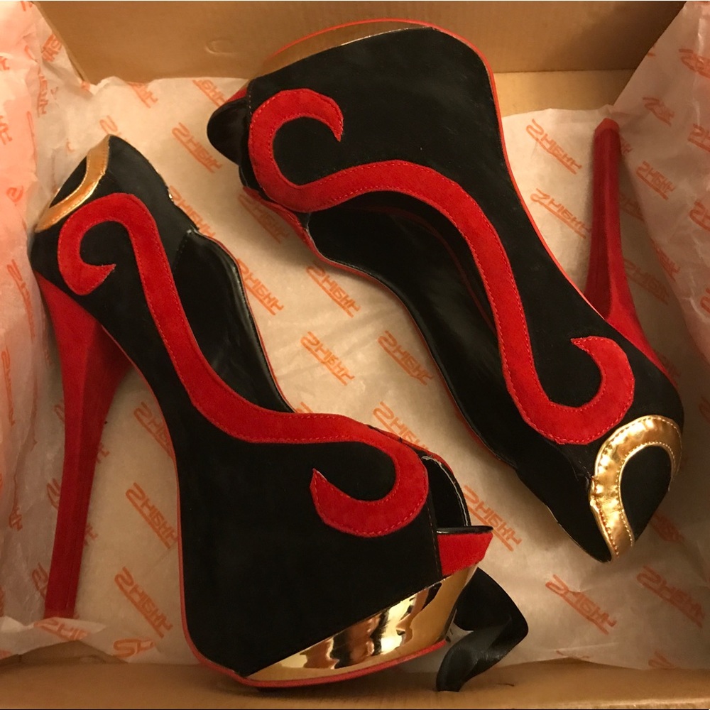 Shiekh Black/Red/Gold Velvet Heels