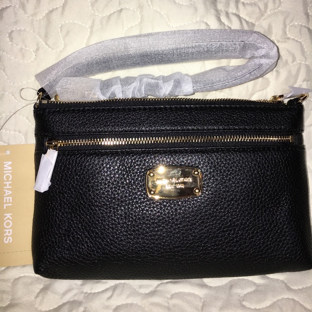 BNWT Michael Kors Jet Set Lrg Leather Wristlet