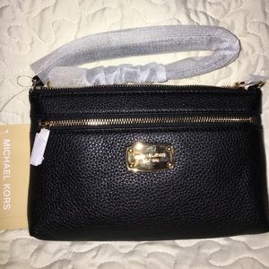 BNWT Michael Kors Jet Set Lrg Leather Wristlet