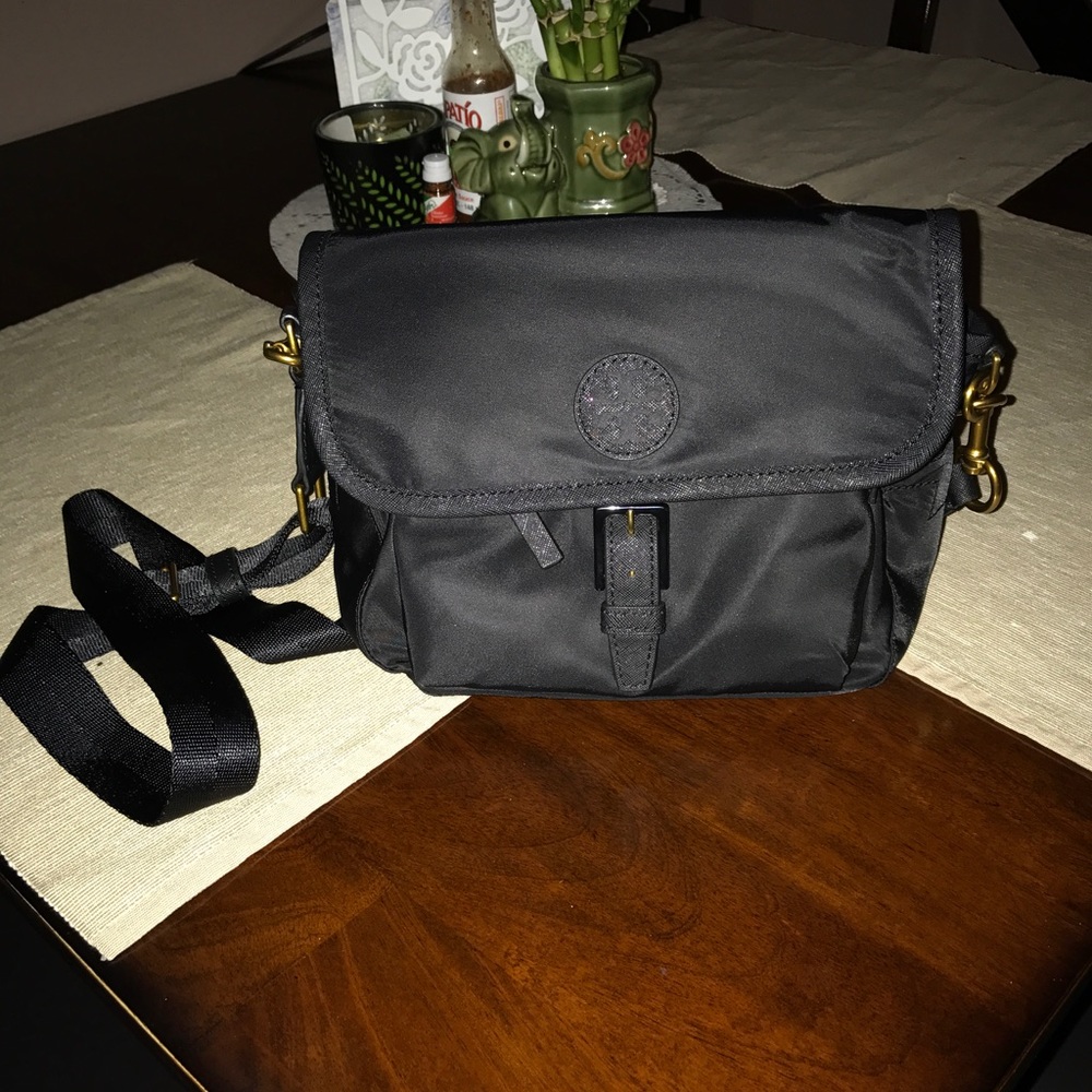 Tory burch scout small cross body