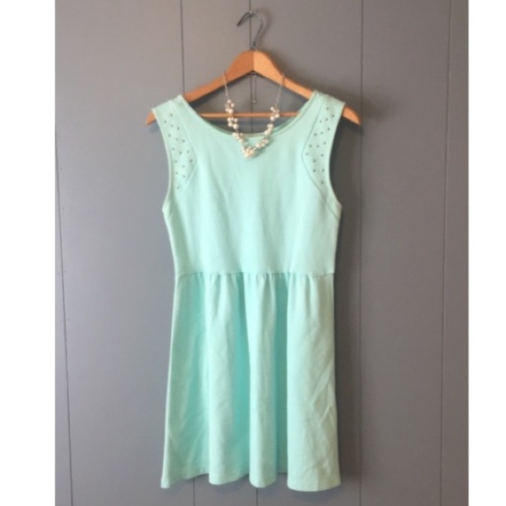💎BABY BLUE FOREVER 21 DRESS STUDED DETAILING💎