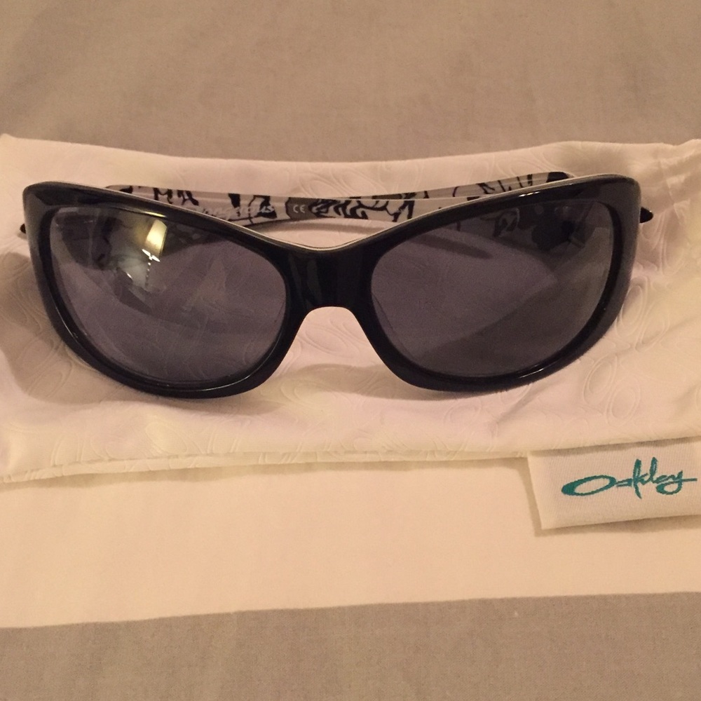 Oakley sunglasses