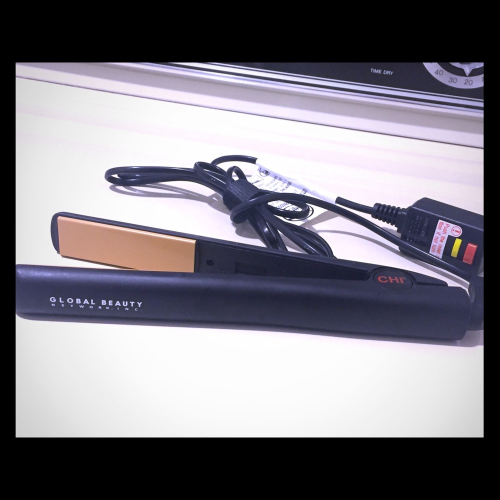 CHI Hair Straightener