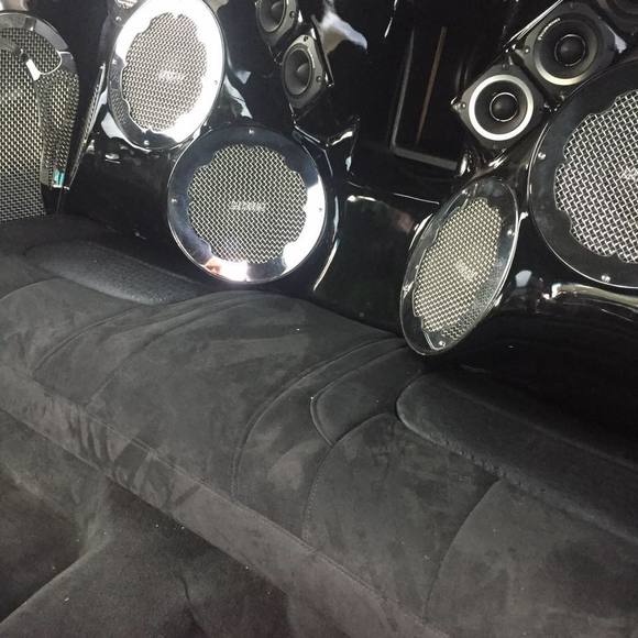 Meet your Posher, Samuel - Picture 1 of 1