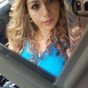 Meet your Posher, Adriana