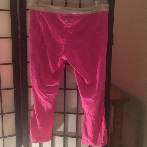 Cropped lulu lemon leggings - Picture 3 of 3