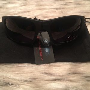 Oakley Fashion Designer Sunglasses