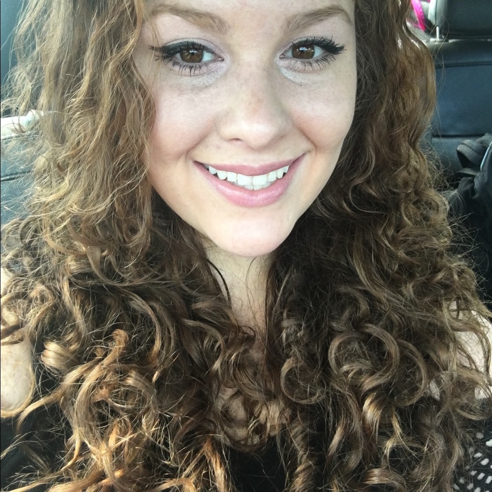 Meet your Posher, Devan