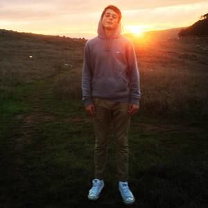 Meet your Posher, Adam