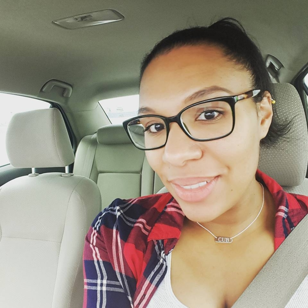 Meet your Posher, Genisa