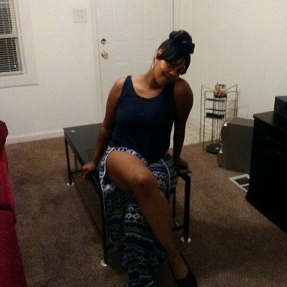 Meet your Posher, Dionne