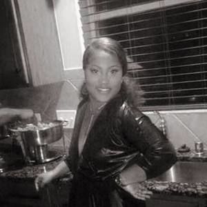 Meet your Posher, Yaunna