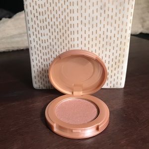 Tarte Amazonian Clay 12 Hour Highlighter!