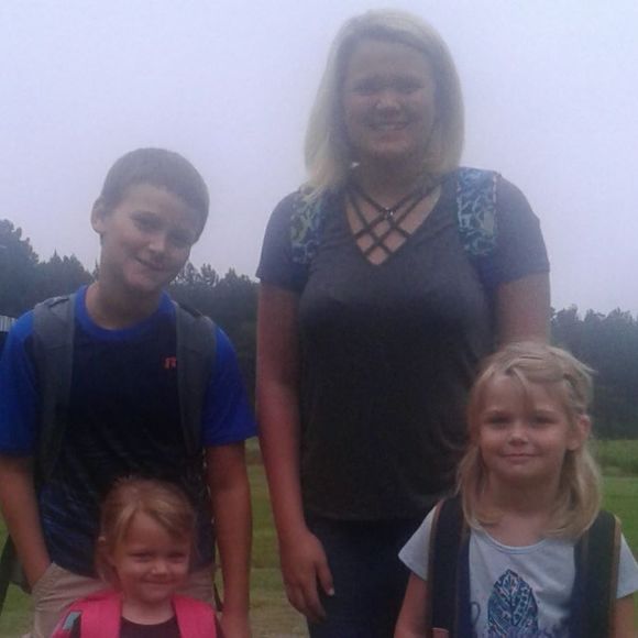 Meet your Posher, Amanda - Picture 1 of 1