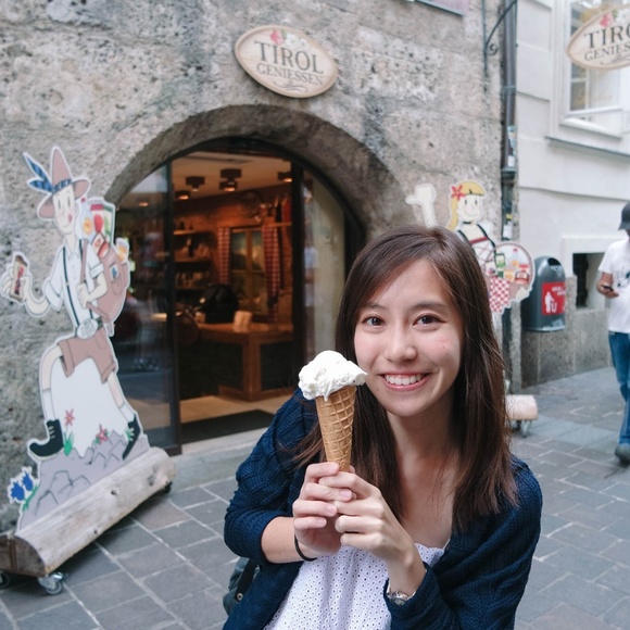 Meet your Posher, Jillian - Picture 1 of 1