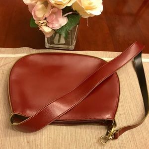 Armani Exchange Leather Shoulder bag