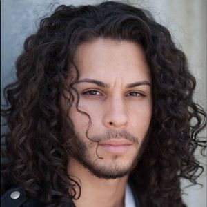 Meet your Posher, Ezequiel