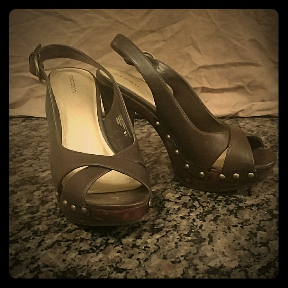 Platform brown heels