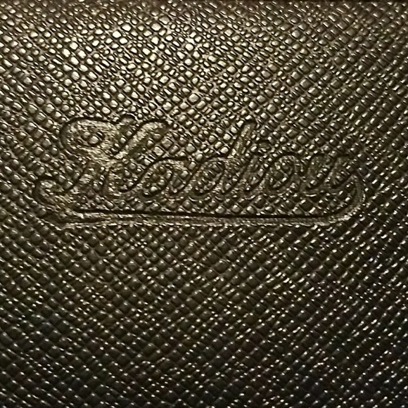 Walet - Picture 3 of 4