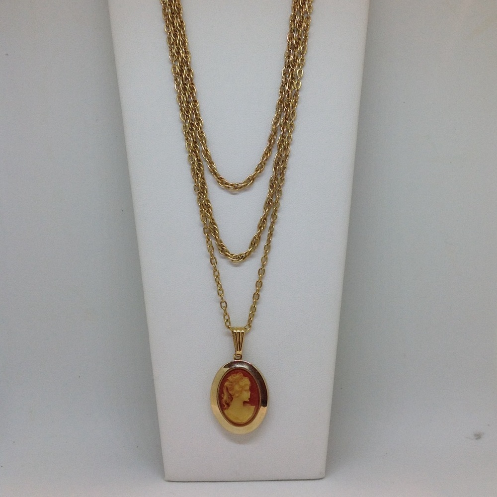 Cameo Locket Pendant Necklace