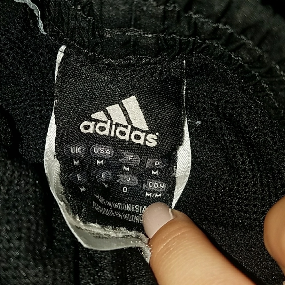 Adidas - Picture 3 of 4