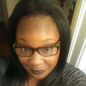 Meet your Posher, Danesha