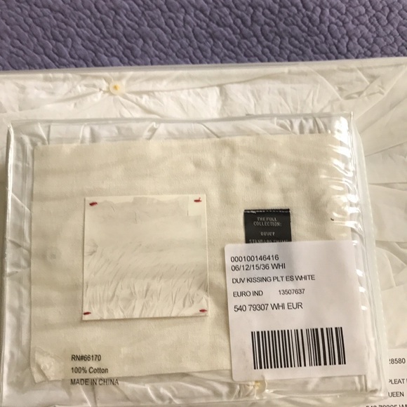 NWT 🍒 Anthro Kissing Pleats Duvet + Sham🍒 - Picture 6 of 7