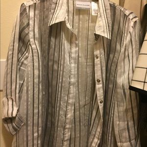 Silver gray streaked top