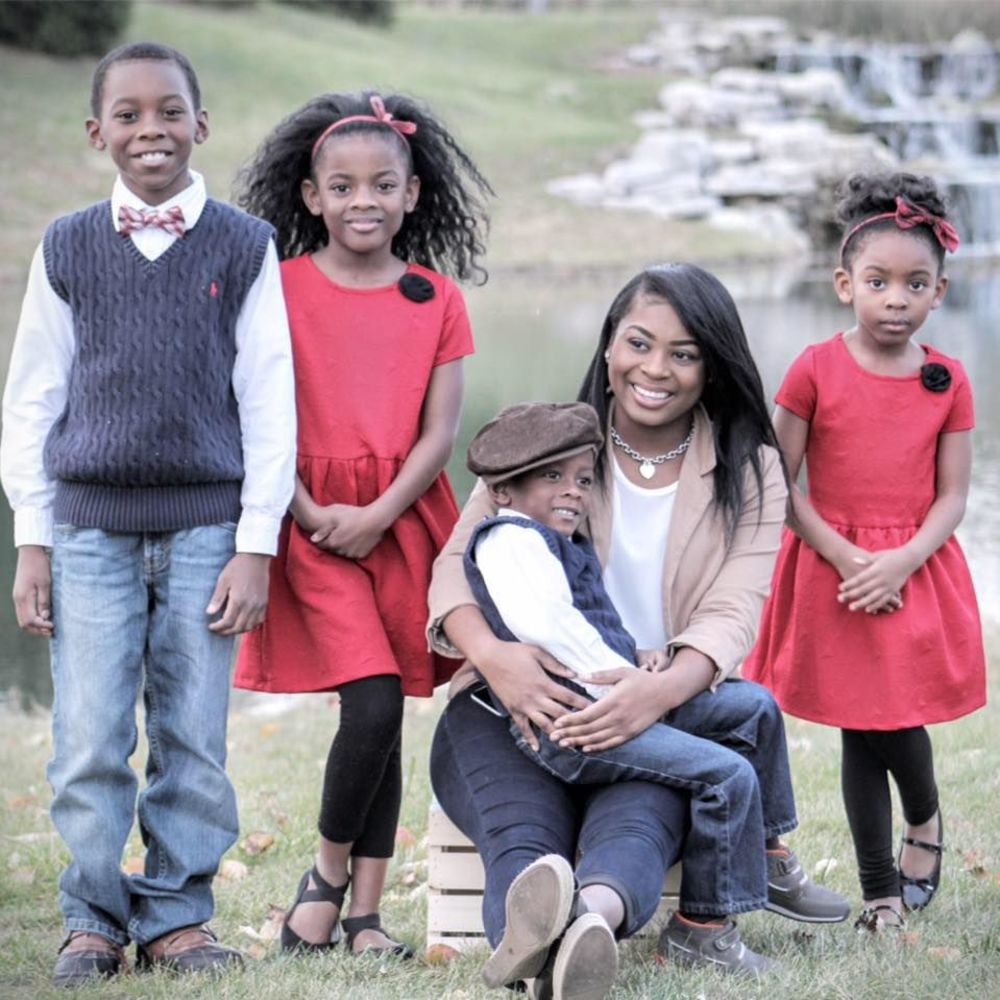 Meet your Posher, Ro