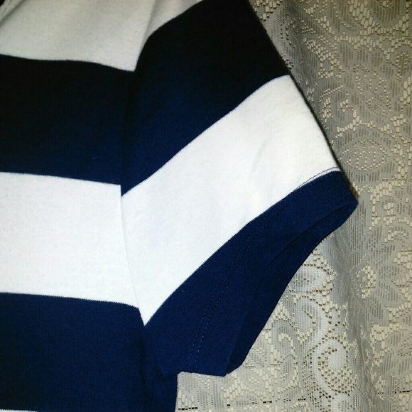 TOMMY HILFIGER TEE SHIRT - Picture 3 of 4