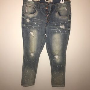 Distressed Denim Capris