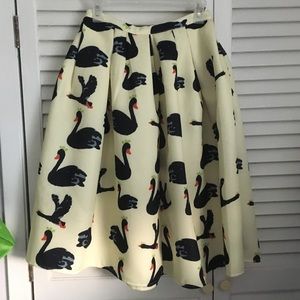 SWAN SKIRT🌾🌺