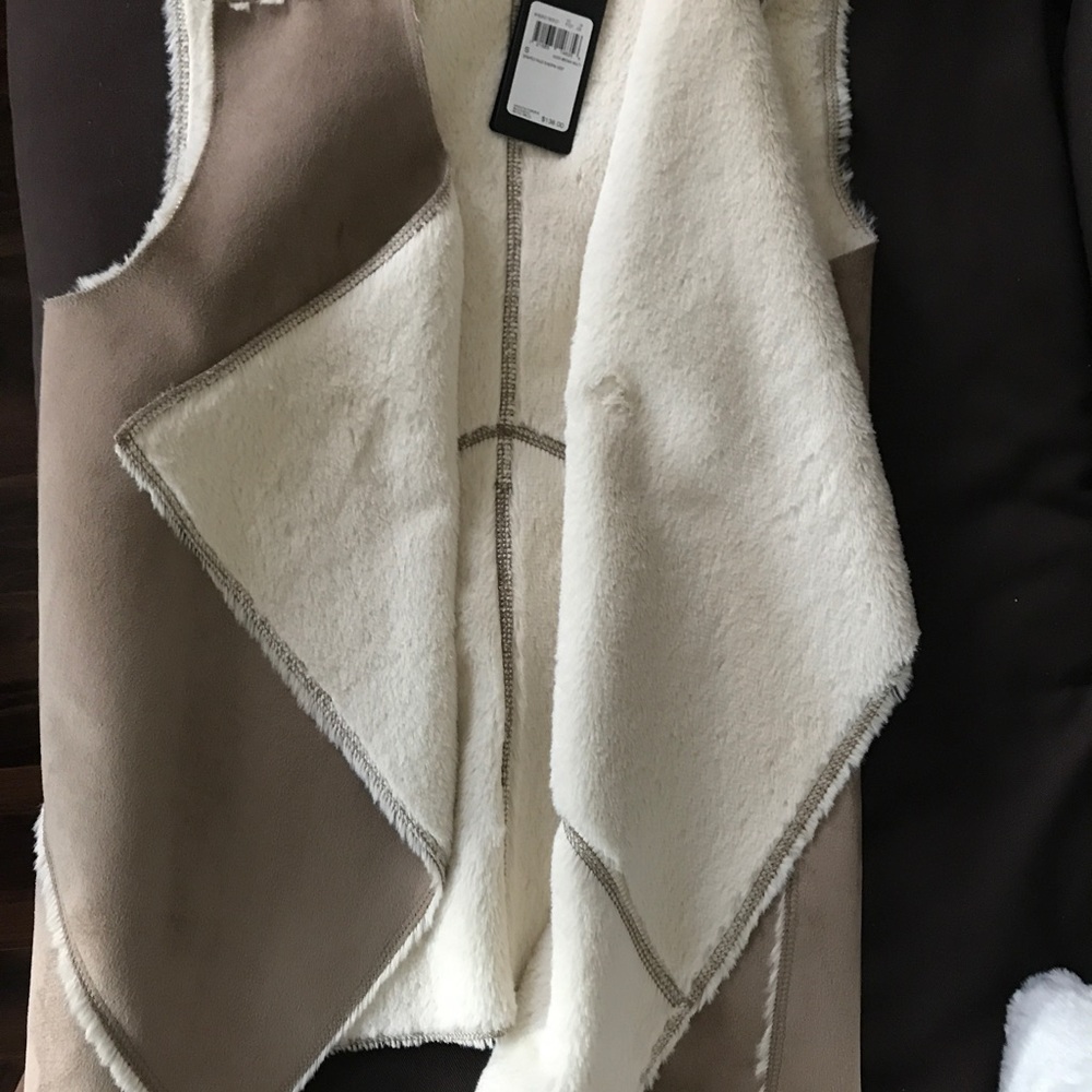 Fur vest