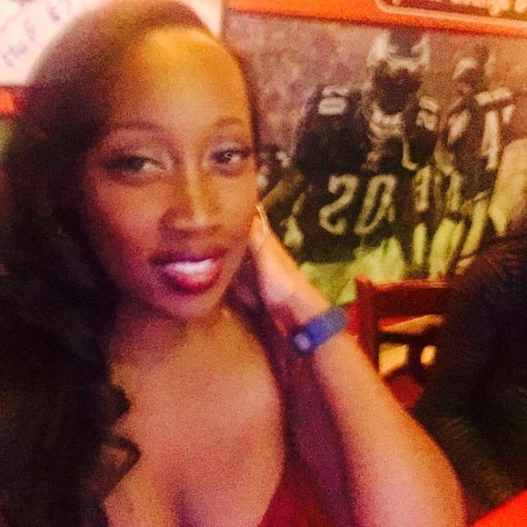 Meet your Posher, Tonya - Picture 2 of 2